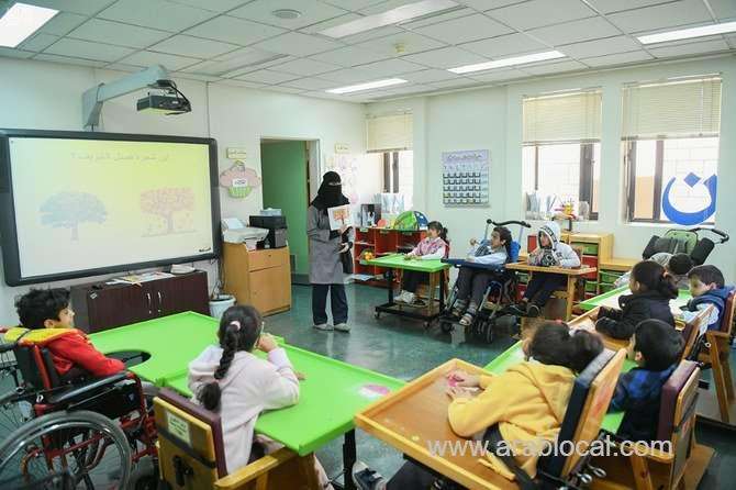 dca-centers-welcomes-around-185-new-students_kuwait