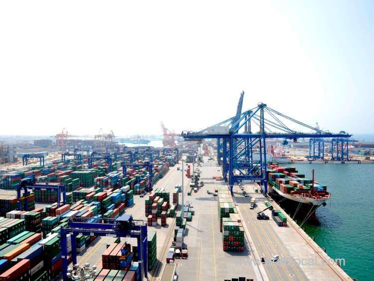 social-distancing-violations-exposed-in-port-city-of-jeddah-saudi