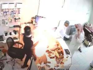 mobile-phone-exploded-in-the-face-of-a-repair-technician-in-a-tabuk-store_UAE