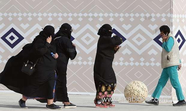 senior-cleric-says-saudi-women-need-not-wear-abaya-robes-saudi
