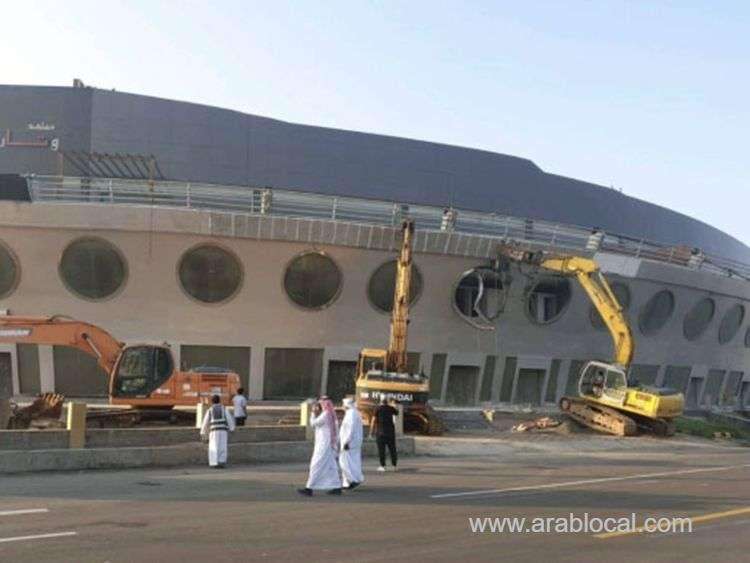 18yeardold-ship-shaped-building-demolished-in-jeddah--saudi