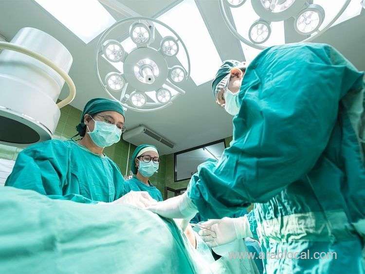 mans-severed-fingers-saved-in-painstaking-operation-saudi