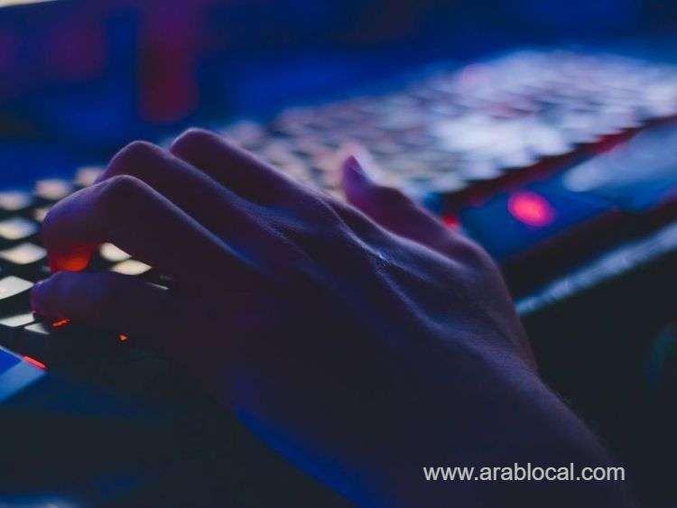 citizen-arrested-for-posting-child-porn-photos-online-saudi