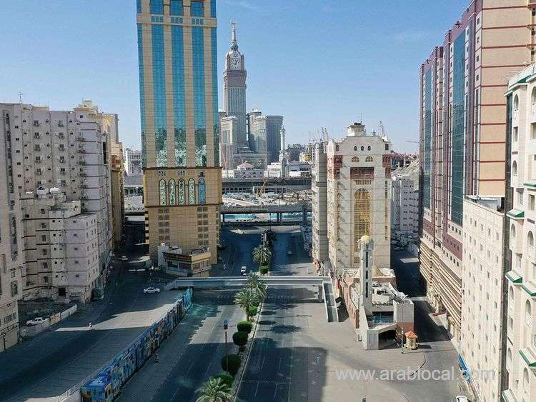 key-commercial-centre-shuttered-in-the-holy-city-of-mecca-saudi