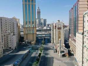 key-commercial-centre-shuttered-in-the-holy-city-of-mecca_UAE