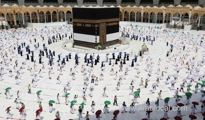 female-workforce-boosted-in-grand-mosque-saudi