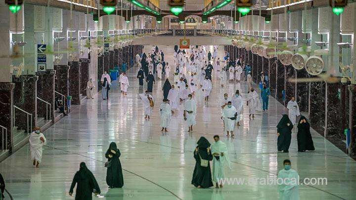 252-indonesian-umrah-pilgrims-stuck-as-saudi-arabia-closes-its-borders-saudi