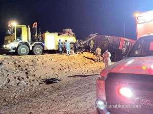 three-people-were-killed-and-30-injured-after-a-bus-hit-a-camel_UAE