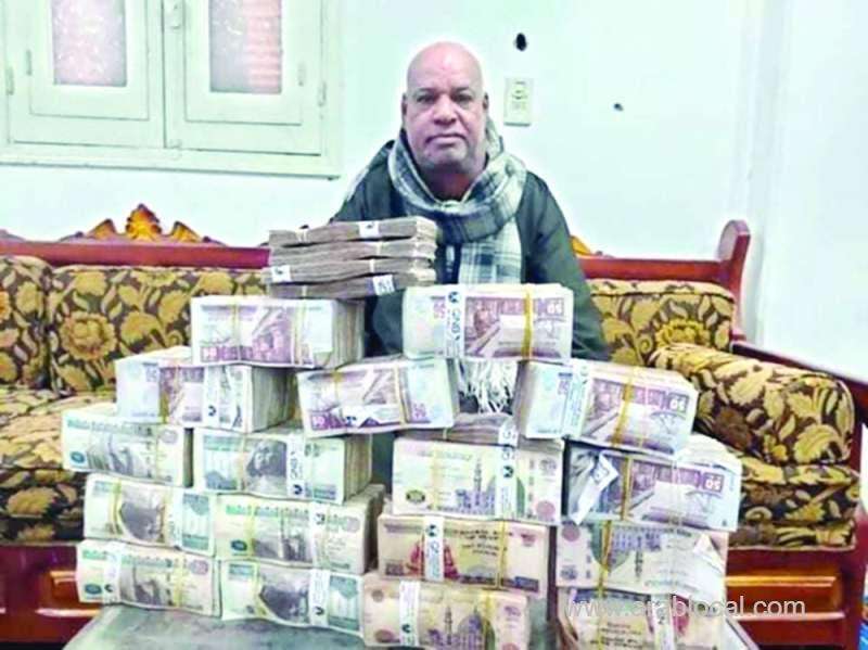 an-egyptian-donates-a-million-pounds-to-pay-off-the-debtors-debts-saudi