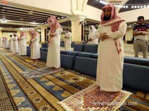 no-virus-protocol-leniency-condoned-in-saudi-mosques_UAE