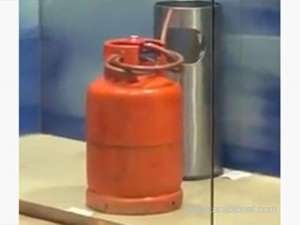 citizen-arrested-for-putting-gas-cylinder-inside-an-atm-room_UAE