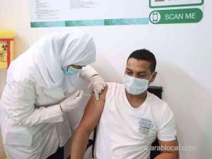 -coronavirus-vaccination-campaign-begins-in-makkah_UAE