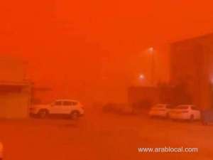 severe-sandstorm-hits-arar-saudi-arabia-and-moves-towards-kuwait_UAE