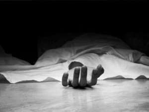 man-dies-after-lion-attack_UAE