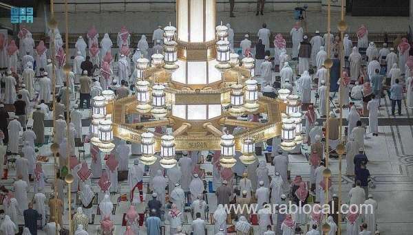 120000-lighting-units-illuminate-grand-mosque-saudi