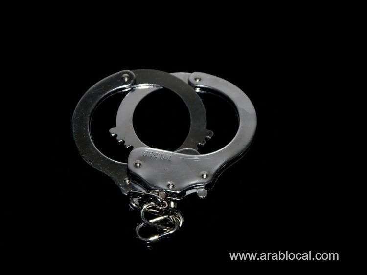 9-expats-arrested-over-thefts-in-saudi-arabia-saudi