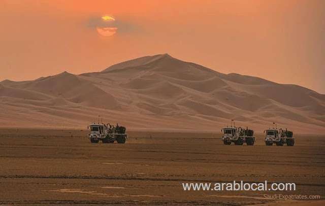 an-expat-rescued-in-saudi-arabia-from-desert-after-2-days-of-starved-saudi