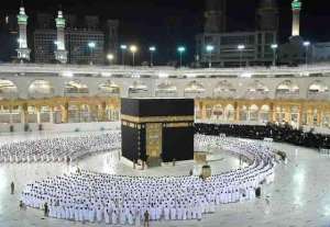 saudi-arabia-starts-issuing-umrah-visas-for-india-pakistan-and-egypt-pilgrims_UAE