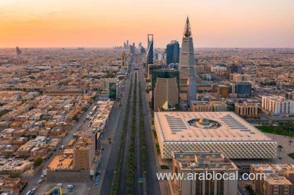 move-to-allow-premium-residency-holders-benefit-from-education-and-health-services-saudi