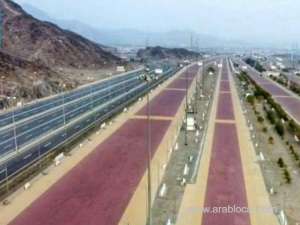saudi-arabia-prepares-the-worlds-largest-walkway-for-pilgrims_UAE