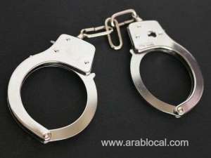 11-people-arrested-for-stealing-cash-from-banks-and-duping-customers_UAE