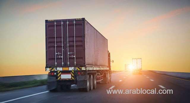 heavy-vehicles-and-trucks-are-penalized-for-not-adhering-to-the-right-lane--moroor-saudi
