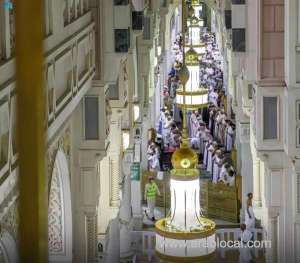eid-alfitr-prayer-to-be-held-in-mosques-at-grand-mosque-central-area_UAE