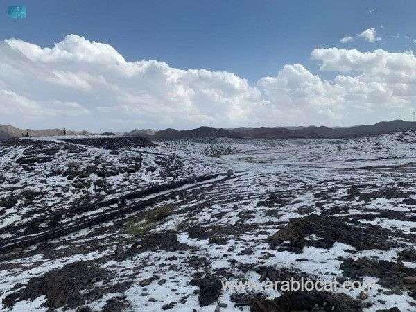 hailstones-and-heavy-rain-in-najran-region-saudi-arabia-saudi