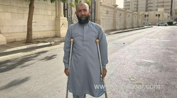 with-only-one-foot-pakistani-pilgrim-arrives-in-makkah-all-set-to-perform-hajj-saudi