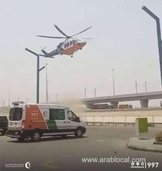 worker-airlifted-to-hospital-after-falling-from-3rd-floor-in-jeddah-saudi