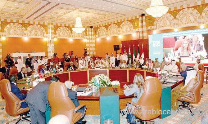 ministers-discuss-winning-media-war-in-fight-for-yemen’s-legitimacy-saudi
