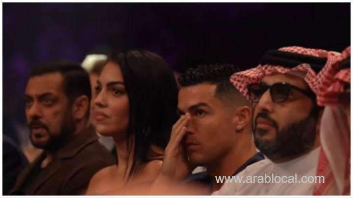 in-saudi-arabia-salman-khan-watches-a-boxing-match-alongside-cristiano-ronaldo-and-georgina-rodriguez-saudi
