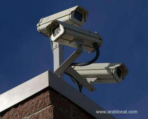 avoid-fines-ensure-visible-cctv-signs-in-saudi-establishments_UAE