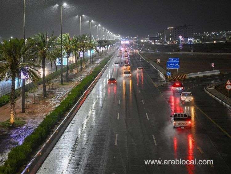 -saudi-arabia-implements-online-classes-amid-inclement-weather-safety-measures-and-impact-saudi