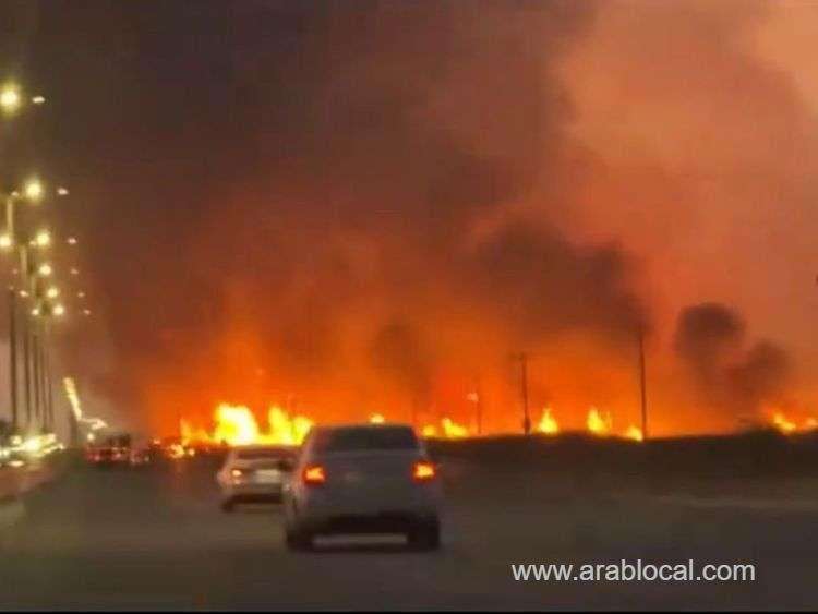 large-fire-breaks-out-in-wadi-al-rumma-qassim-region-saudi