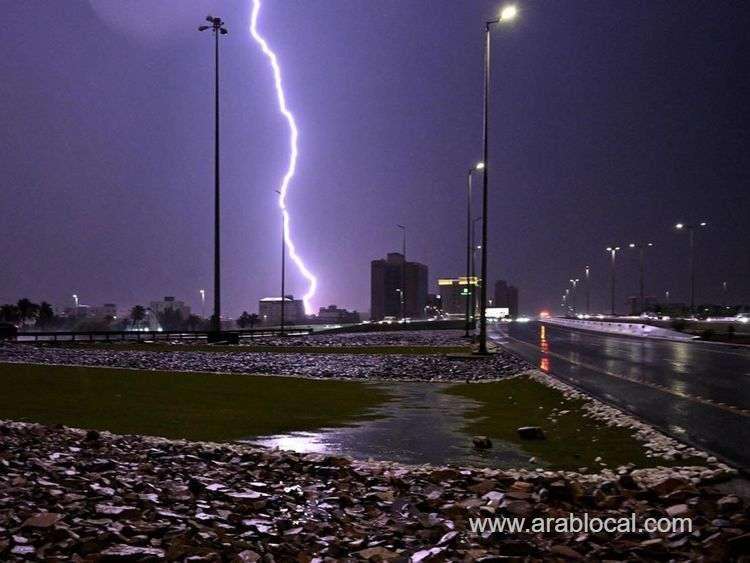 tragic-thunderstorm-strikes-jazan-two-fatal-lightning-deaths-highlight-unprecedented-storm-activity-saudi