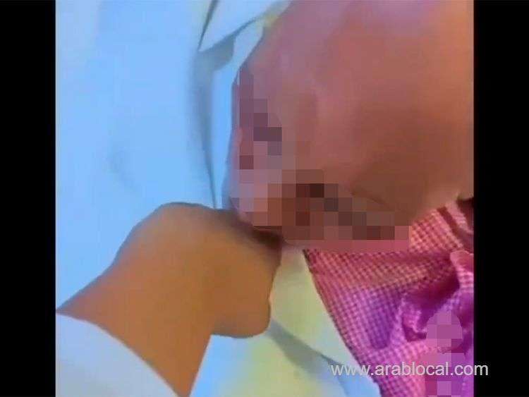 saudi-health-practitioners-arrested-for-forcing-elderly-patients-to-kiss-their-hands-in-viral-video-scandal-saudi