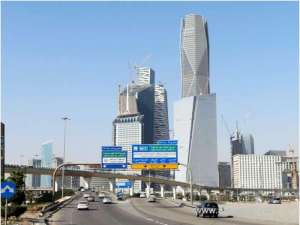 saudi-arabias-new-traffic-law-driving-with-expired-registration-now-a-major-violation_UAE