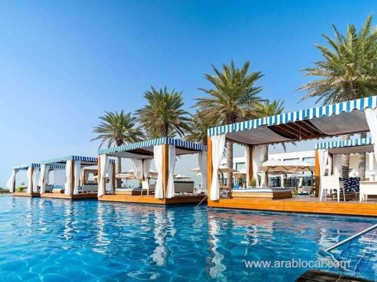 saadiyat-beach-club-redefines-luxe-beach-day-experience-saudi
