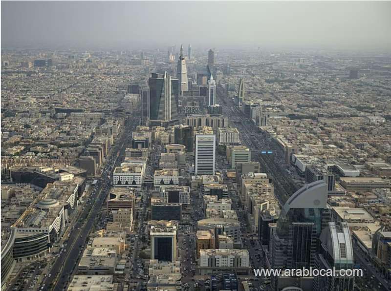 saudi-arabia-visit-visa-extension-2026-exit-without-fines-or-extend-via-absher-until-april-18-saudi
