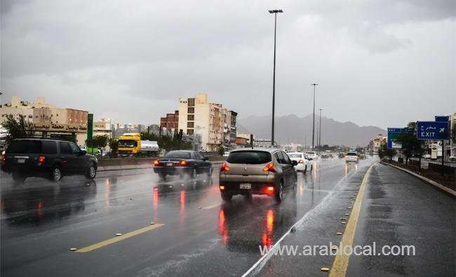hailstorms,-thundershowers-wreak-havoc-in-madinah-saudi