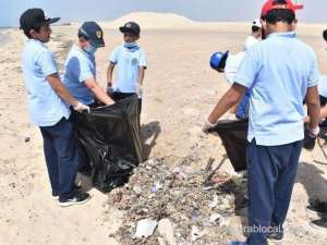 elementary-pupils-from-jeddah-private-international-school-lend-a-hand-to-clean-up-salman-beach_UAE