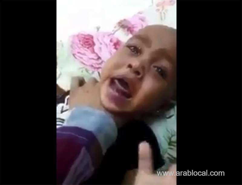 woman-strangles-little-girl-mercilessly-saudi
