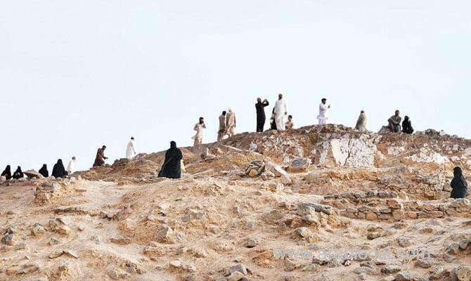 rumah-mountain-and-the-battle-of-uhud-in-madinah-saudi