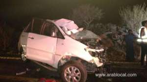 7-killed,-4-critical-in-horrific-accident_UAE