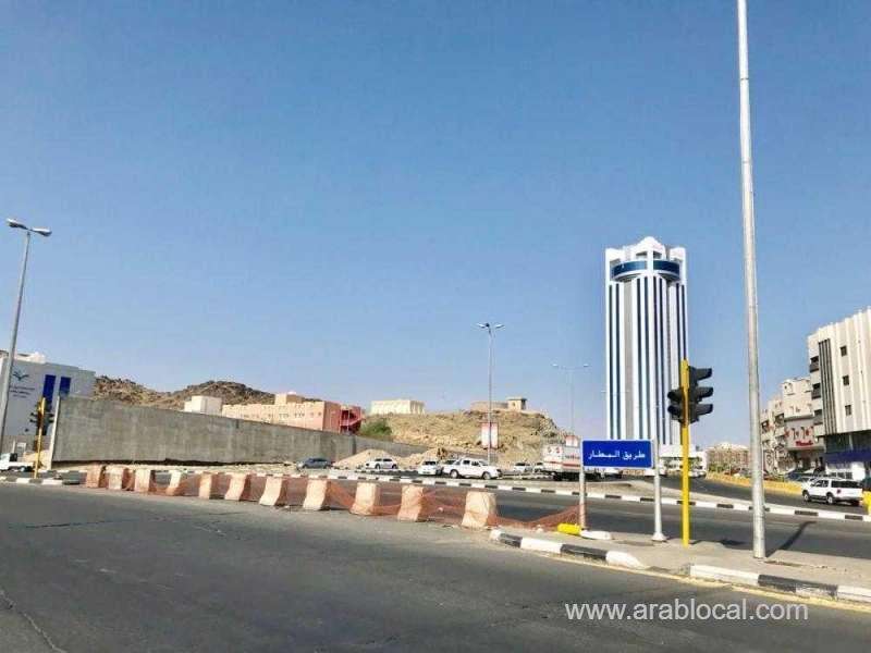 roads-shut-down,-20-traffic-lights-removed-in-taifs-al-woroud-area-saudi