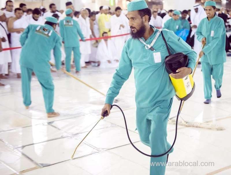 cleaning-of-grand-mosque-intensifies-saudi