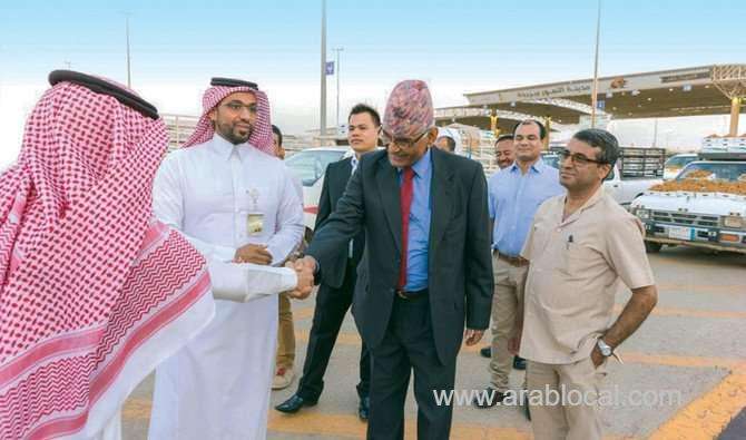 nepalese-envoy-impressed-by-scale-of-buraidah-dates-festival-saudi