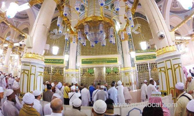 348,965-pilgrims-arrive-in-madinah-saudi