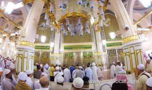 348,965-pilgrims-arrive-in-madinah_UAE